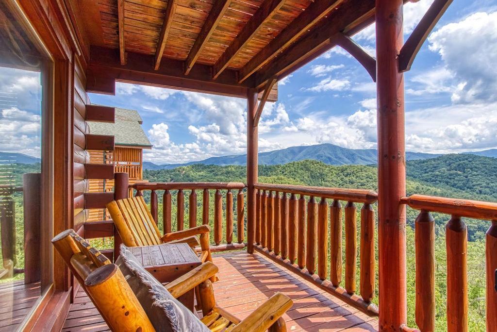 Endless View- Amazing Panoramic Mountain Views, Pool Access, Free Area Attraction Tickets Villa Сивиървил Екстериор снимка
