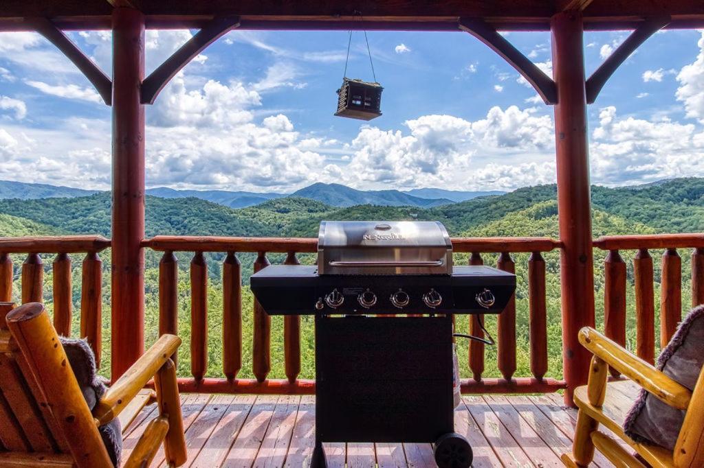 Endless View- Amazing Panoramic Mountain Views, Pool Access, Free Area Attraction Tickets Villa Сивиървил Екстериор снимка