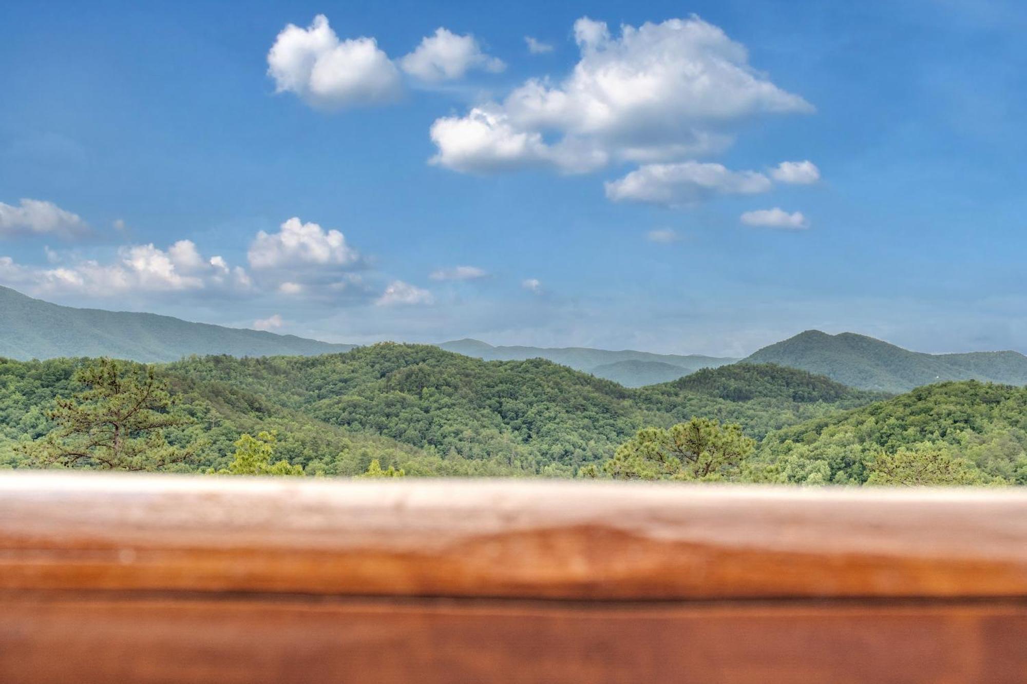 Endless View- Amazing Panoramic Mountain Views, Pool Access, Free Area Attraction Tickets Villa Сивиървил Екстериор снимка