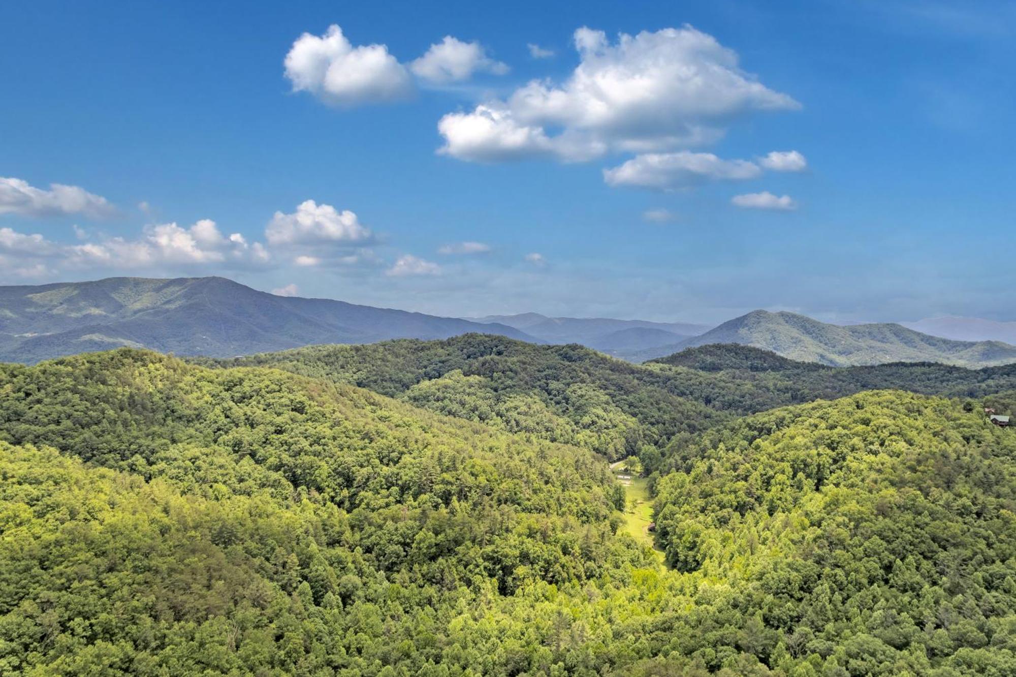 Endless View- Amazing Panoramic Mountain Views, Pool Access, Free Area Attraction Tickets Villa Сивиървил Екстериор снимка